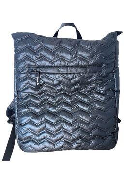 BENCH New Black Backpack Knapsack Puffy Quilted Soft Zipper School Bag Chevron